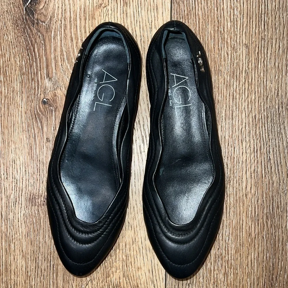 AGL Miledy Black Leather Almond Toe Flats Size 35/5